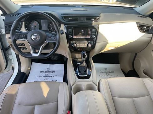 Used 2018 Nissan Rogue SL w/ Premium Package AWD/4WD image 13