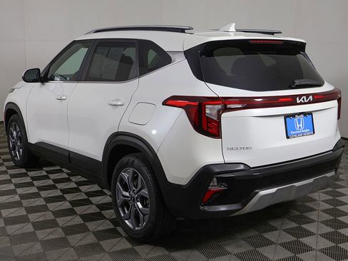 Used 2024 Kia Seltos S AWD/4WD image 8