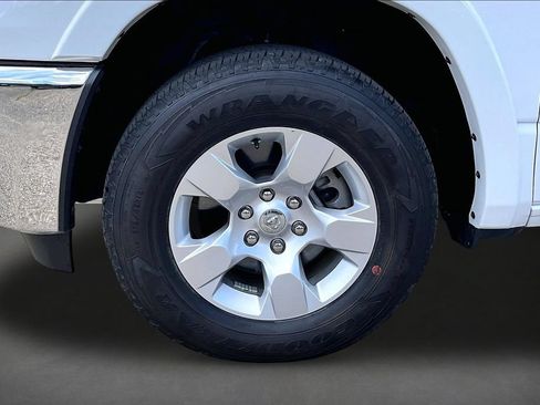 Used 2025 RAM 1500 Big Horn AWD/4WD image 32