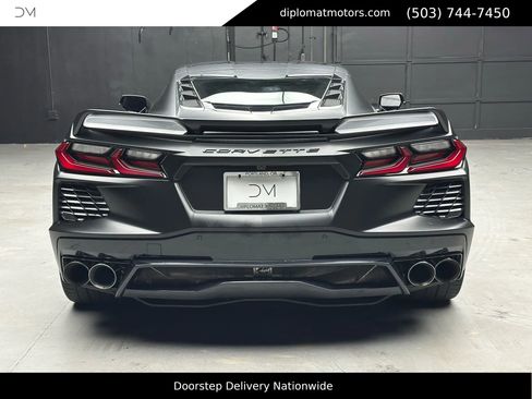 Used 2022 Chevrolet Corvette Stingray Coupe w/ Z51 Performance Package image 6