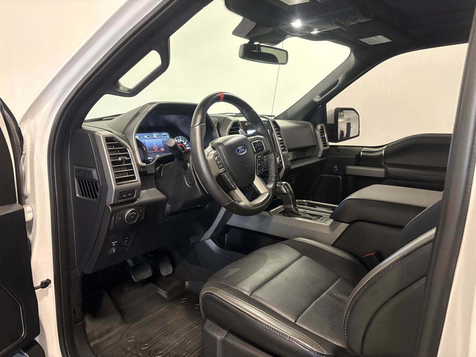Used 2020 Ford F150 Raptor w/ Equipment Group 802A Luxury AWD/4WD image 19