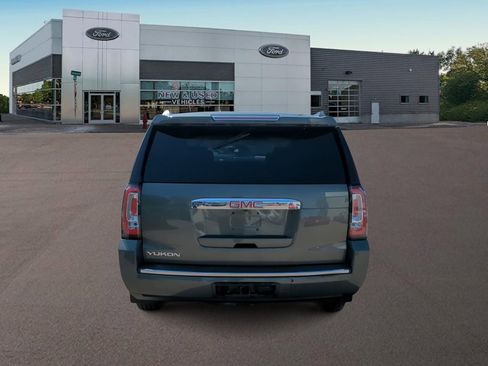 Used 2017 GMC Yukon Denali w/ Open Road Package image 10