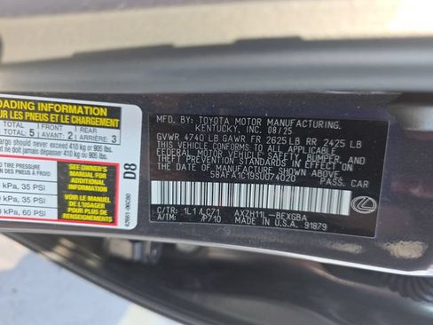 Certified 2025 Lexus ES 300h Ultra Luxury w/ Accessory Package (Z2) FWD image 37