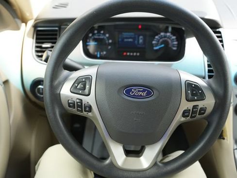 Used 2014 Ford Taurus SE FWD image 24