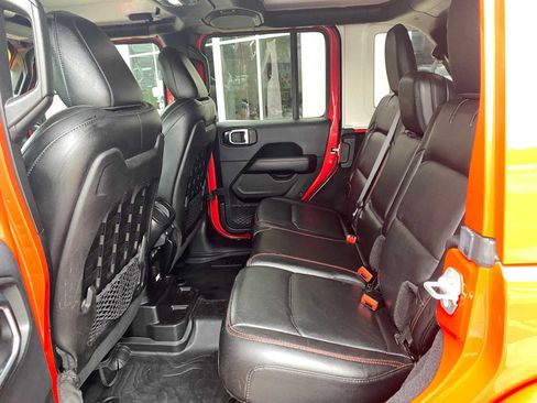 Used 2018 Jeep Wrangler Unlimited Rubicon AWD/4WD image 10