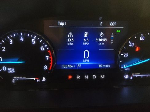 Used 2021 Ford Explorer XLT w/ Equipment Group 202A AWD/4WD image 23