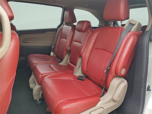 Used 2019 Honda Odyssey EX image 30