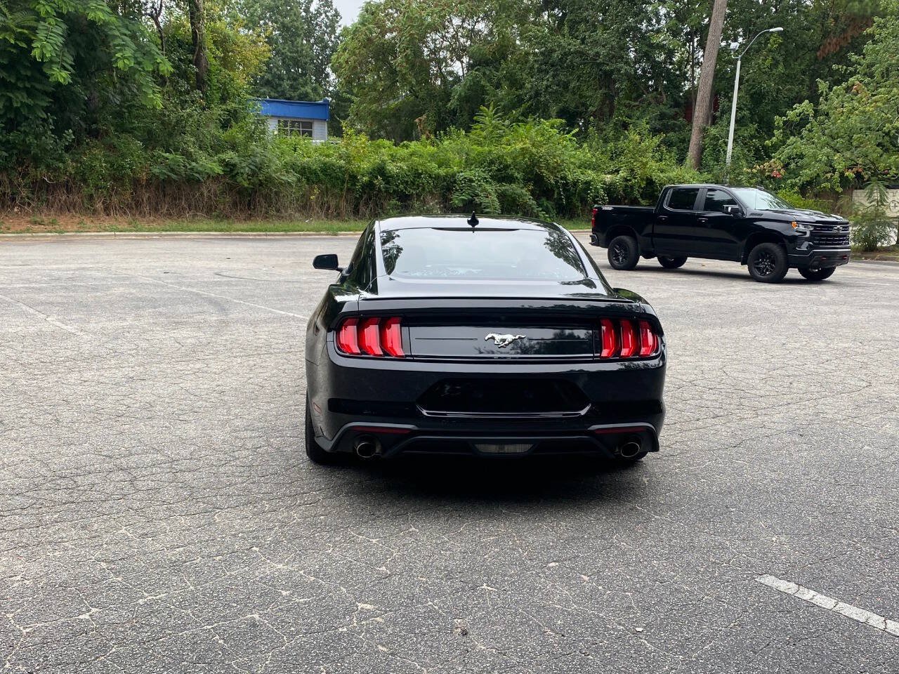 Used 2021 Ford Mustang Premium RWD image 6