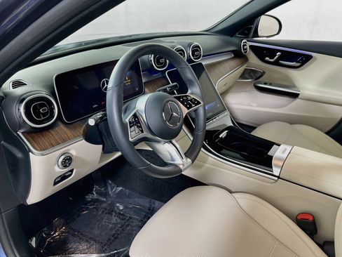 Used 2024 Mercedes-Benz C 300 4MATIC Sedan image 9