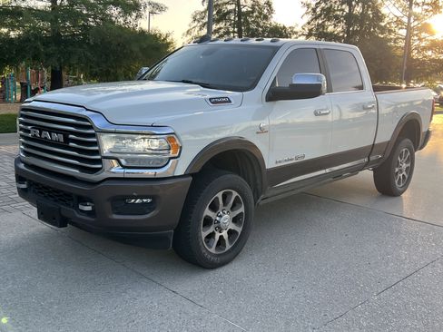 Used 2022 RAM 2500 Limited AWD/4WD image 5