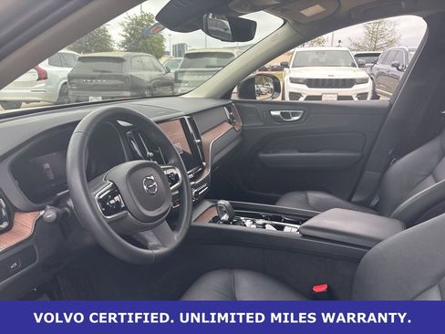 Certified 2024 Volvo XC60 B5 Plus w/ Protection Package Premier image 18