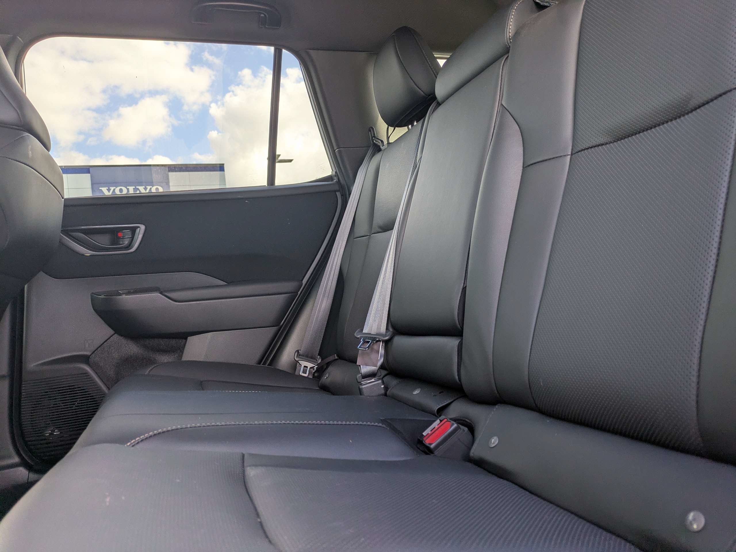 Used 2026 Subaru Outback Limited AWD/4WD image 15