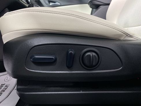 Used 2023 Buick Encore GX Preferred w/ Cold Weather Comfort Package FWD image 12