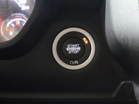 Used 2024 RAM 1500 Laramie AWD/4WD image 27