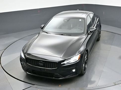Used 2023 Volvo S60 B5 Plus w/ Climate Package image 44