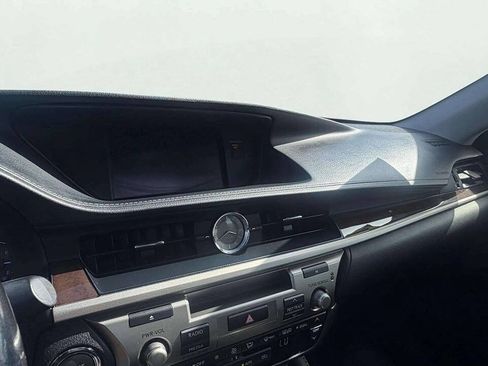 Used 2016 Lexus ES 350 w/ Navigation System Package FWD image 19