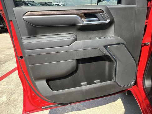 New 2025 GMC Sierra 1500 Elevation image 35