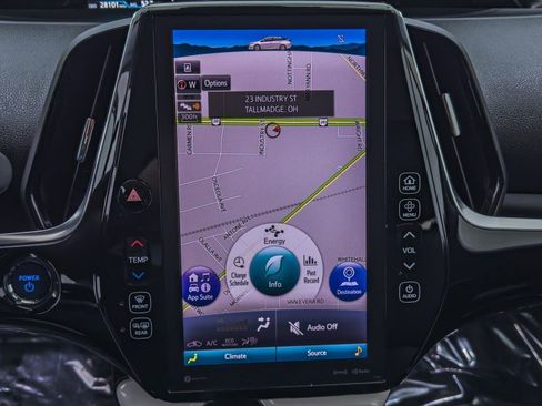 Used 2017 Toyota Prius Prime Premium image 37