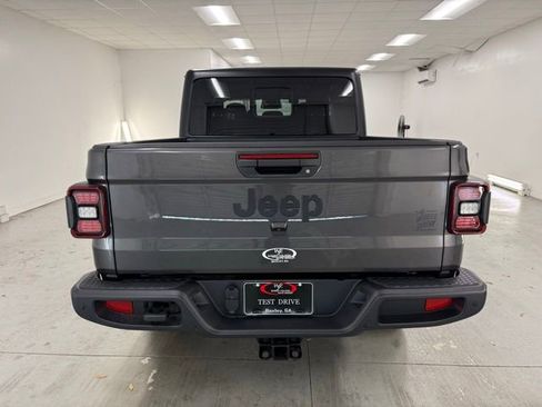 New 2026 Jeep Gladiator Willys image 7