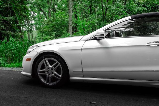 Used 2011 Mercedes-Benz E 550 Cabriolet image 2