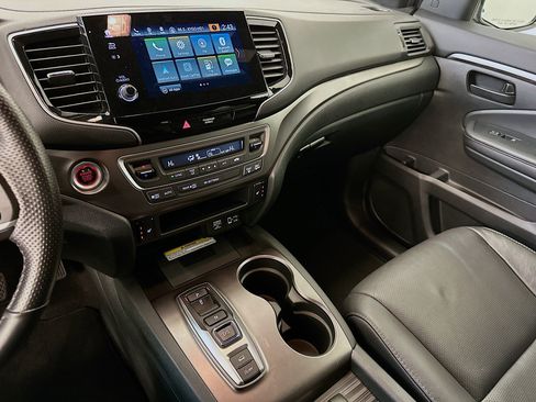 Used 2023 Honda Passport EX-L image 25