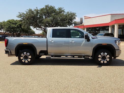 Used 2025 GMC Sierra 2500 Denali w/ Denali Reserve Package AWD/4WD image 5
