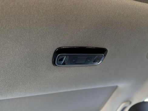 Used 2022 Hyundai Palisade Limited w/ Winter Package FWD image 39