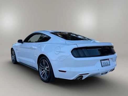 Used 2015 Ford Mustang GT RWD image 11