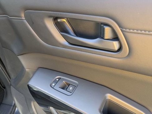 New 2026 Nissan Pathfinder SV AWD/4WD image 33