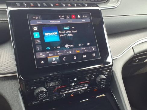 Used 2023 Jeep Grand Cherokee Altitude AWD/4WD image 18