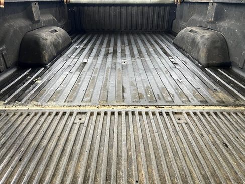 Used 2002 Dodge Ram 2500 Truck SLT image 3