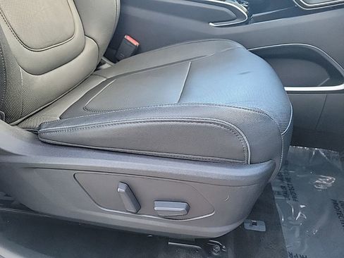 Used 2022 Hyundai Tucson Limited w/ Cargo Package image 16