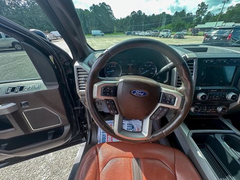 Used 2018 Ford F250 King Ranch w/ King Ranch Ultimate Package AWD/4WD image 10