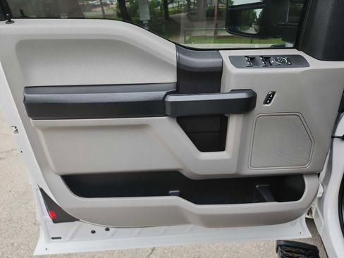 Used 2018 Ford F250 XL w/ Power Equipment Group RWD image 17