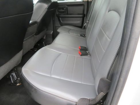 Used 2022 RAM 1500 Tradesman w/ Chrome Appearance Group image 15