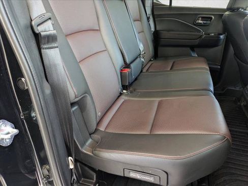 Used 2024 Honda Ridgeline Black Edition image 19
