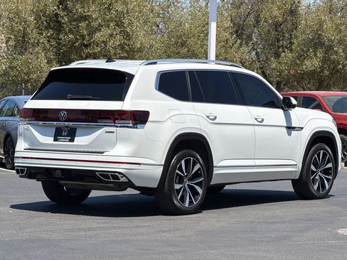 Used 2024 Volkswagen Atlas SEL Premium R-Line AWD/4WD image 6