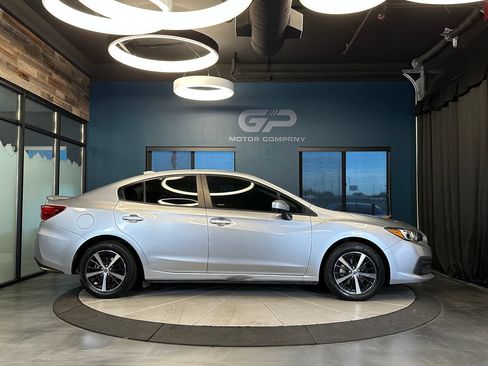 Used 2022 Subaru Impreza 2.0i Premium AWD/4WD image 2