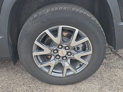 Certified 2023 GMC Acadia SLT w/ Preferred Package AWD/4WD image 41