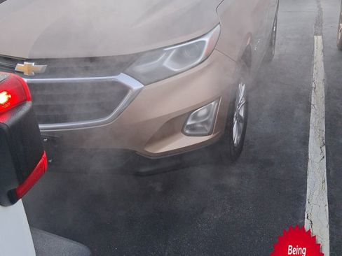 Used 2019 Chevrolet Equinox LT image 1