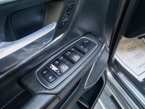 Used 2019 RAM 1500 Laramie RWD image 19