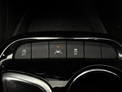 Used 2025 Buick Encore GX Preferred FWD image 23
