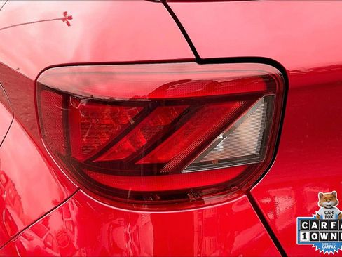 Used 2022 Hyundai Venue Limited w/ Cargo Package FWD image 27