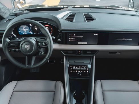 New 2025 Porsche Macan Turbo Electric AWD/4WD image 11