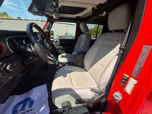 Used 2022 Jeep Gladiator Mojave w/ Dual Top Group AWD/4WD image 13