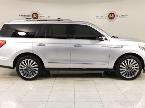 Used 2018 Lincoln Navigator Reserve w/ Technology Package AWD/4WD image 2