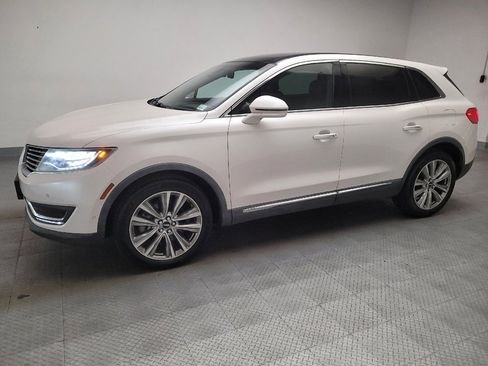 Used 2017 Lincoln MKX Reserve w/ Luxury Package AWD/4WD image 2