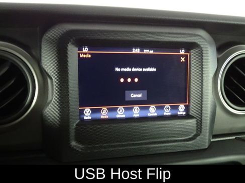 Used 2021 Jeep Wrangler Unlimited Sport image 31