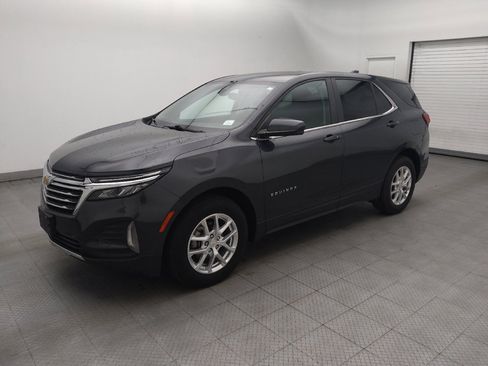 Used 2022 Chevrolet Equinox LT FWD image 2