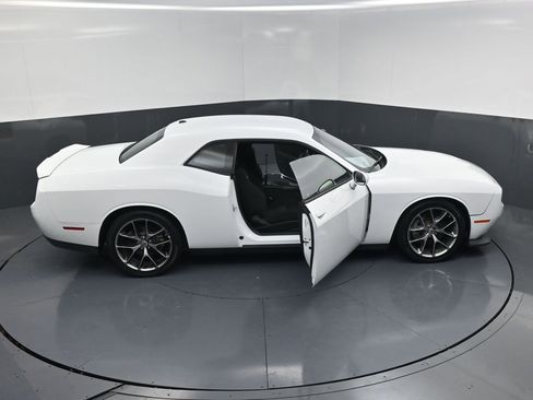 Used 2022 Dodge Challenger GT RWD image 22